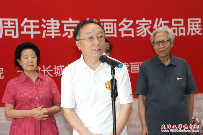 当前位置>首页>文化新闻>杜明岑先生代表老画家致贺孙长康先生代表