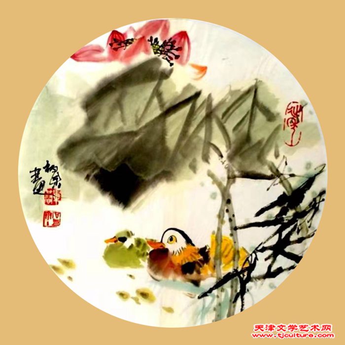 毕恭-