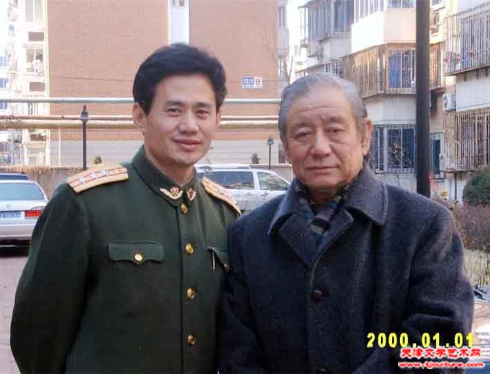 杜滋龄