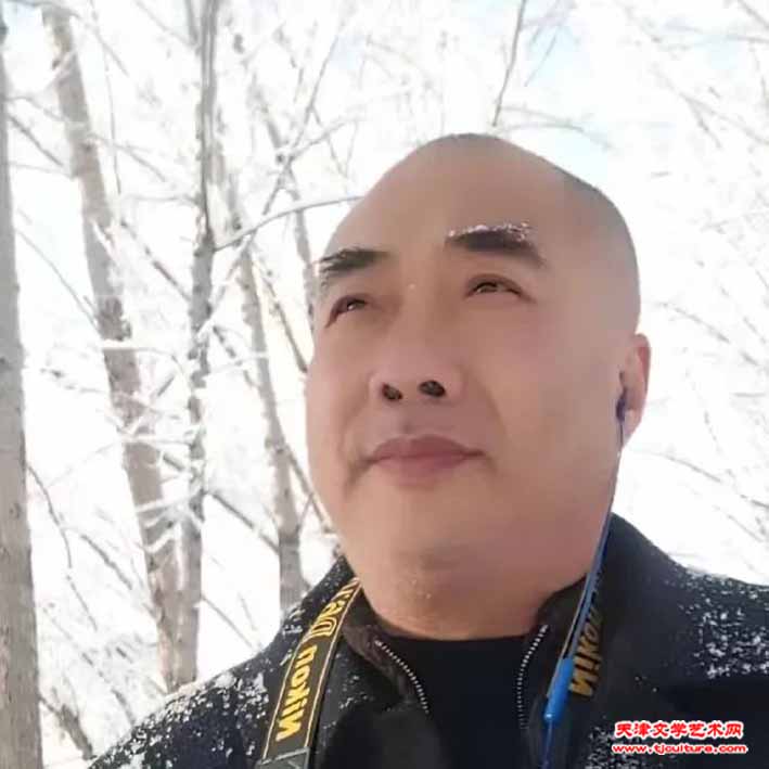 皮守东
