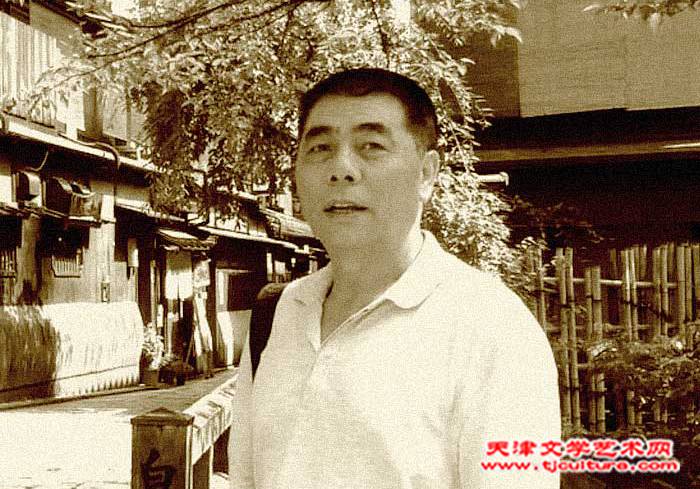 张根起，。