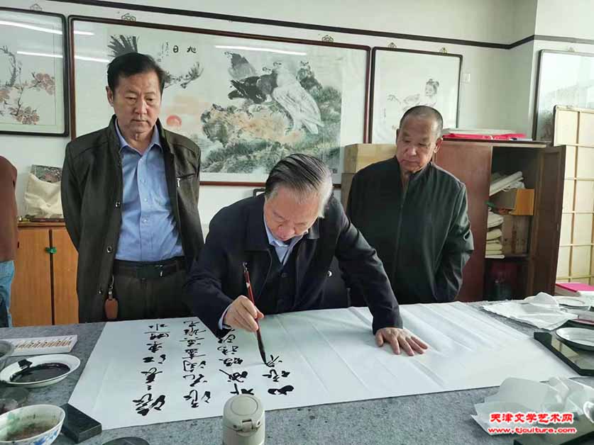 王润昌创作，何茂龙、梁少武欣赏