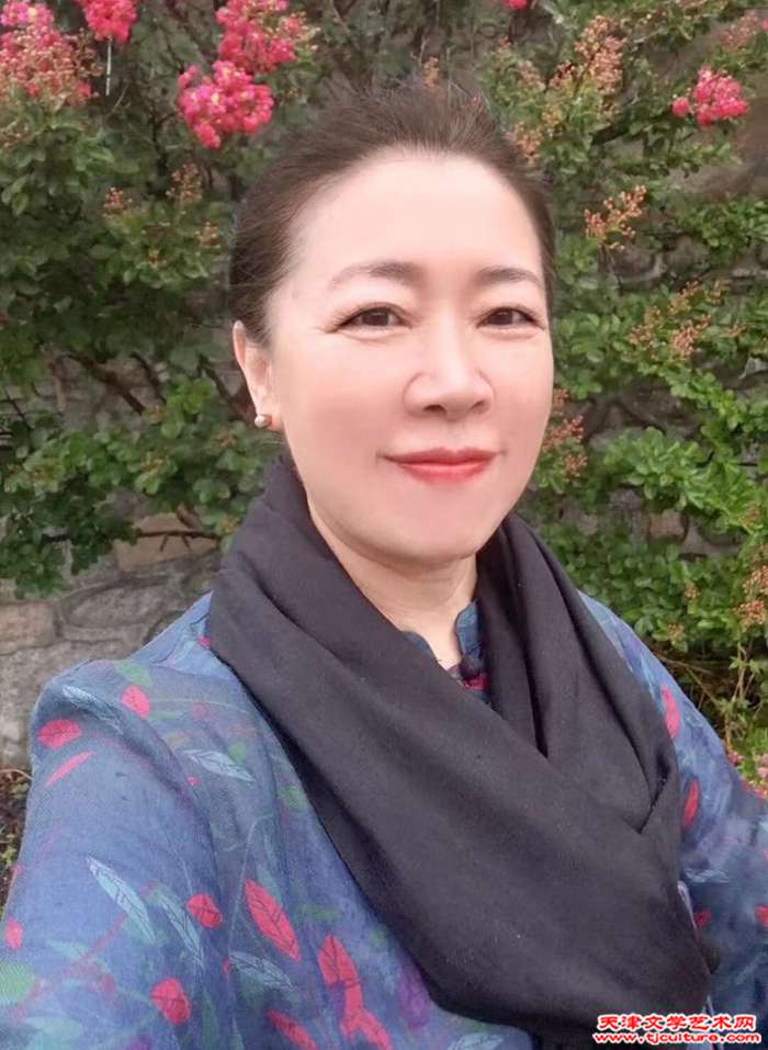 03 余澍梅游览盘山花海