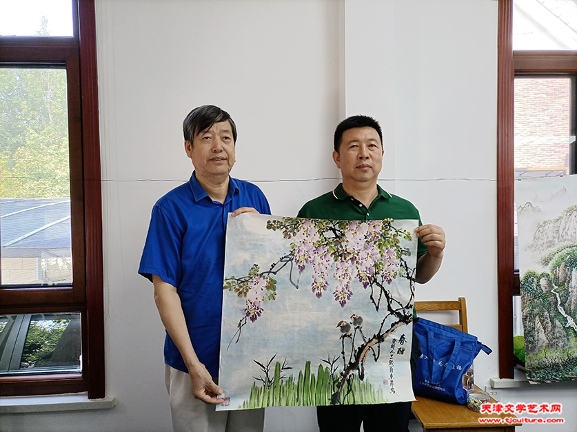 13陈元龙、王香军合影