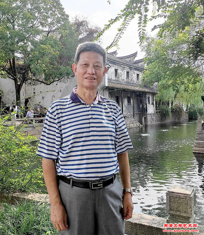 李向群