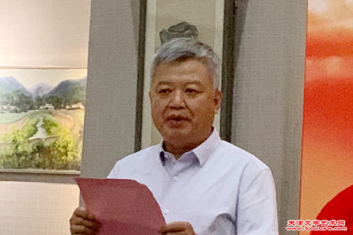 2杨淑鑫主持开幕仪式