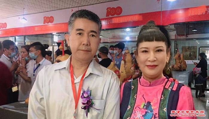 004 傅长圣、黄雅丽合影