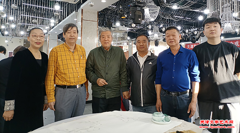 陈慧琴、陈元龙、刘建平、陈永凯、陈吉彦、陈永祥在现场