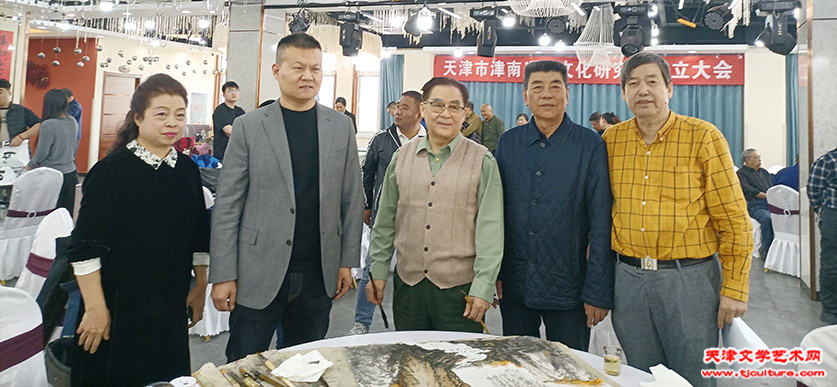 陈一让、孙荣兴、刘土岭、吴炳喜在现场