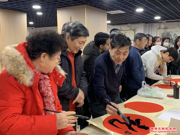 022 于焕瑛、孔祥月、李双林现场表演书法