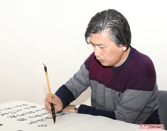 李津生