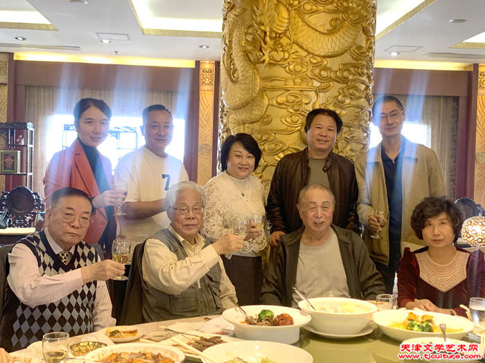 李悦、王子豪、孙瑜、齐彦、孙鹏展祝贺生日