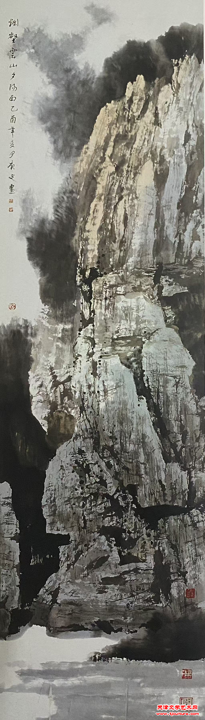 烟壑云山夕阳西